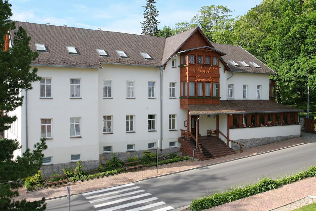 Hotel Swieradow Buitenkant foto